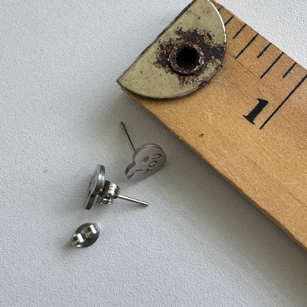 Heart Shaped 'I Love You' Earrings - Picture 6 of 6